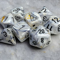Chessex: Lab Dice, Marble Calcite/Black